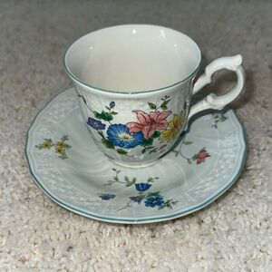 MIKASA Antique Green Victoria D3401 Made in Japan Floral Tea Cup and Saucer